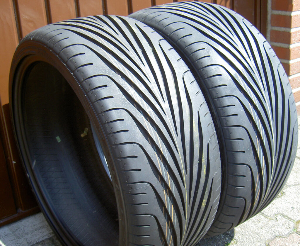 Goodyear Eagle F1